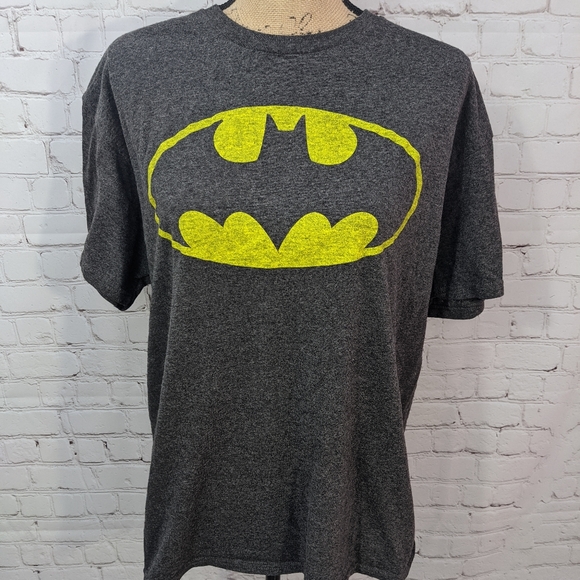 Batman Other - Batman Graphic Tee Large